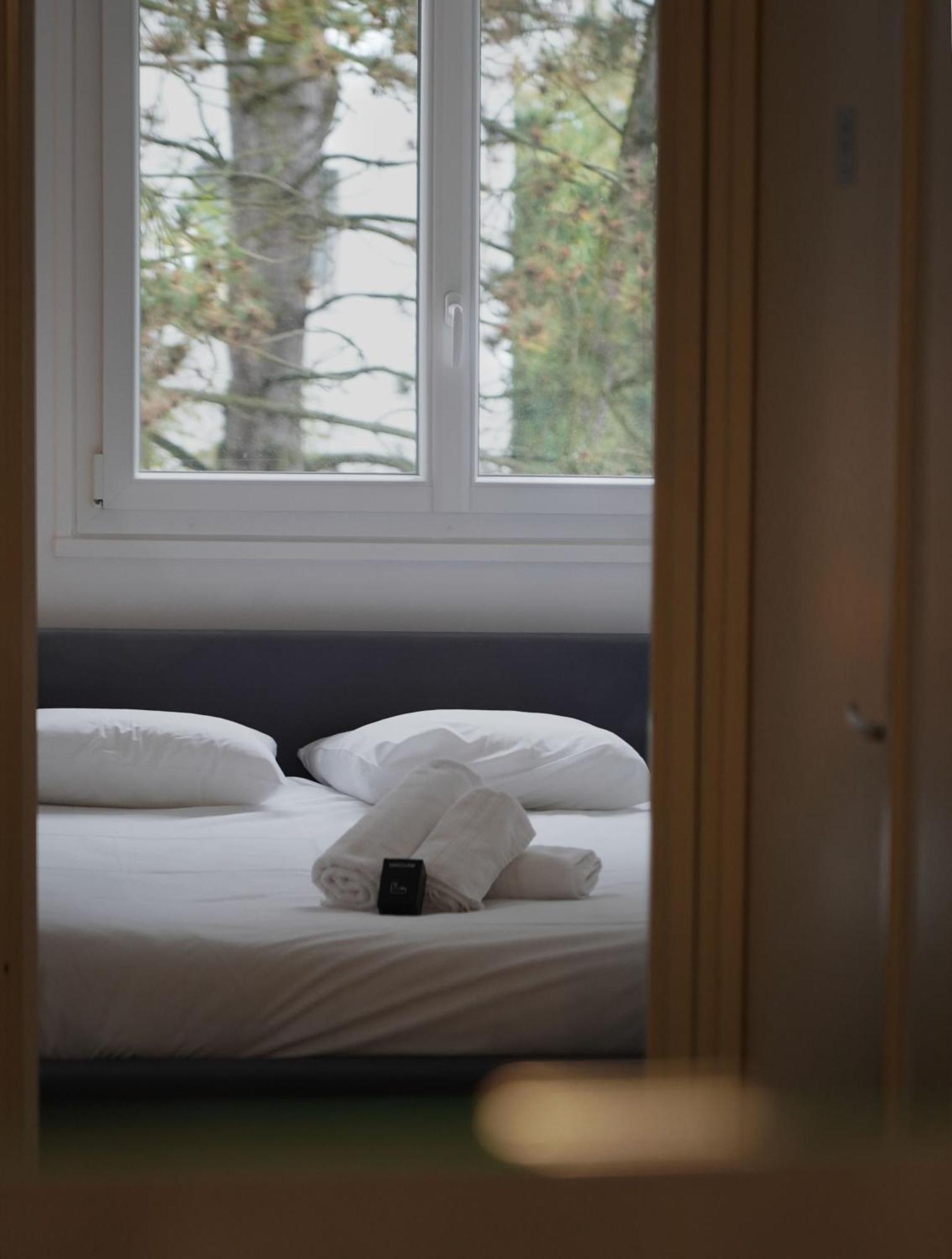 Le Beau Hugo Apartment Mainvilliers  Luaran gambar